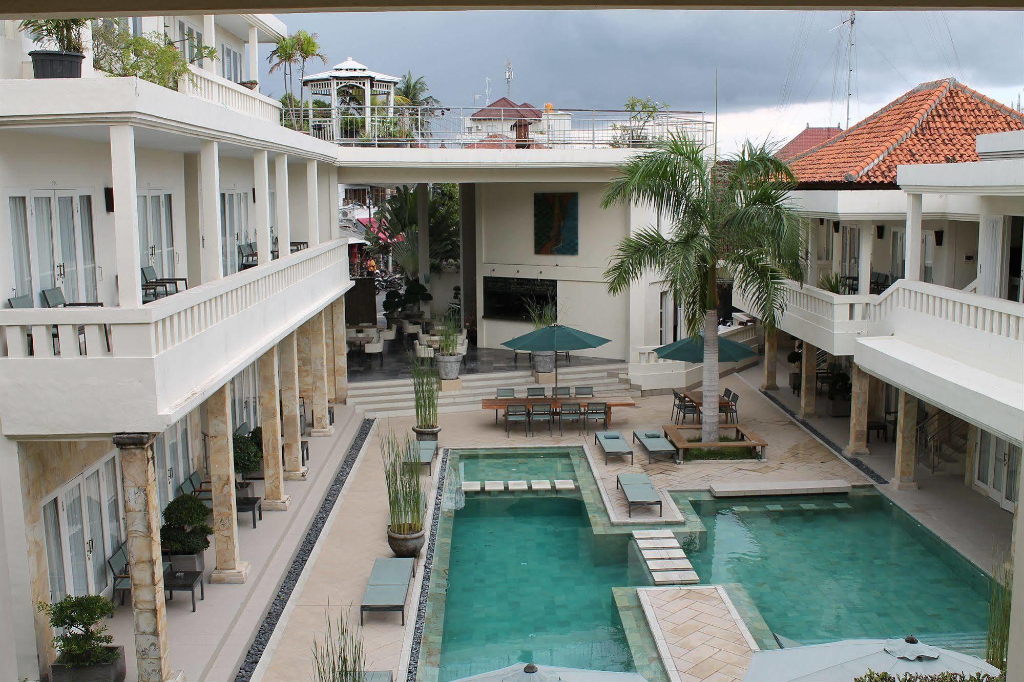 Bali Court Hotel & Apartment Legian Extérieur photo